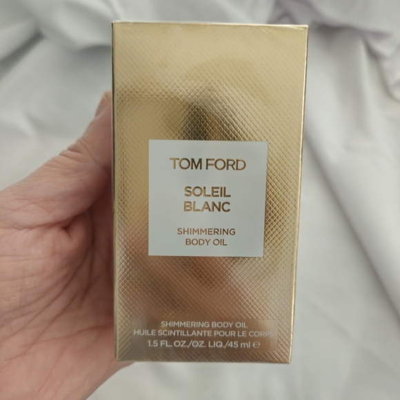 Tom Ford Soleil Blanc Shimmering Body Oil - Gold NWT 1.5 OZ/45 ml - Picture 4 of 6